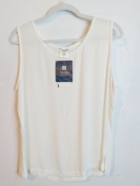 Amanda Gray|White Sleeveless Essential DressyTank Top  Layering Tencel Sz.Large